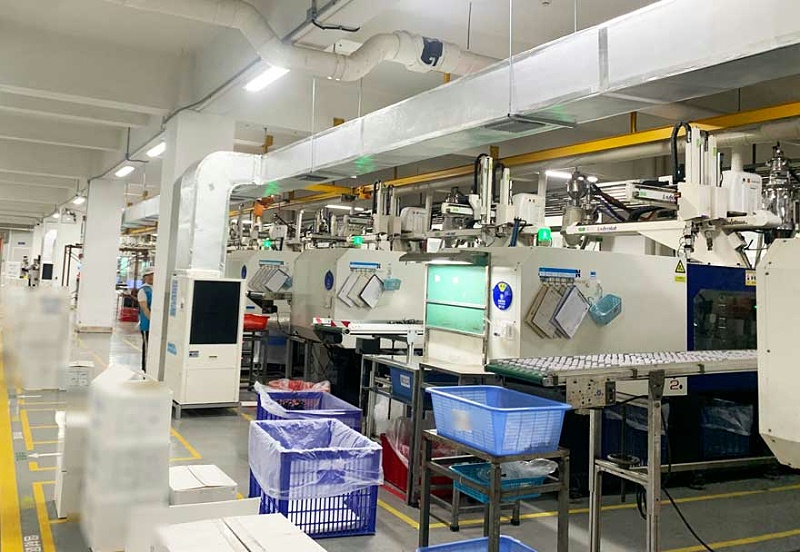 注塑車間怎么降溫，優選蒸發冷省電空調-立柜管道機組